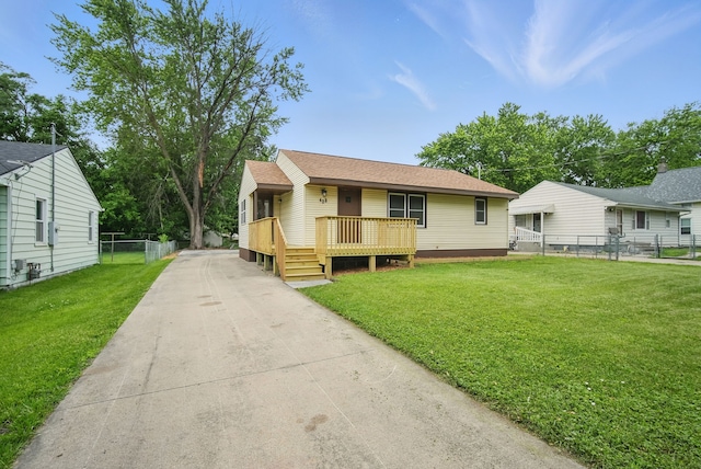 423 E Hillside Ave, Des Moines, IA 50315 - photo 2