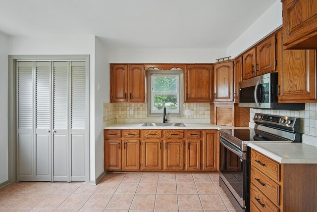 423 E Hillside Ave, Des Moines, IA 50315 - photo 8