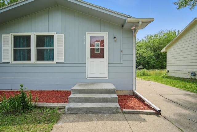4413 SE 7th St, Des Moines, IA 50315 - view of exterior entry