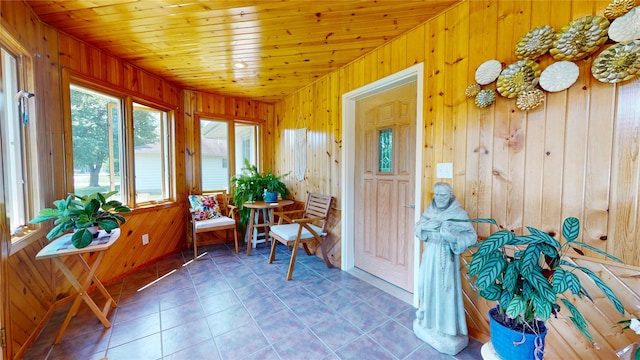 416 S Park St, Stuart, IA 50250 - view of sunroom