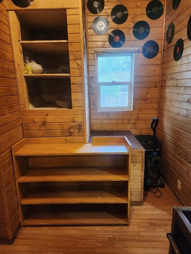 1512 Osceola Ave, Chariton, IA 50049 - detailed view of wood finished floors and wood walls
