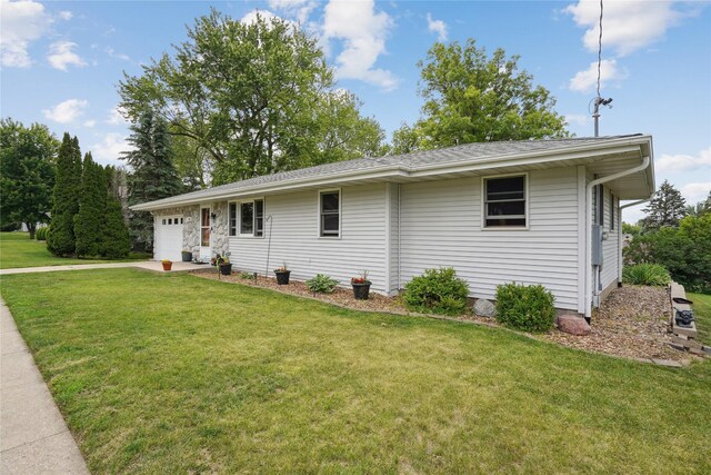 712 Adair St, Adair, IA 50002 - photo 2