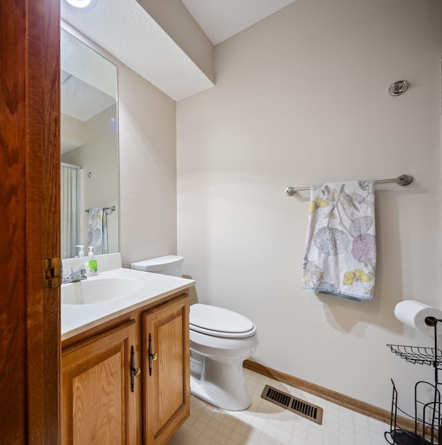 3916 92nd Dr, Urbandale, IA 50322 - full bath with vanity and tile patterned floors