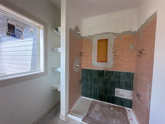4192 NW 177th St, Clive, IA 50325 - view of bathroom