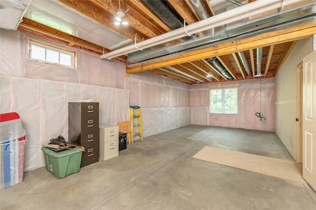 6725 NW 93rd St, Johnston, IA 50131 - view of basement
