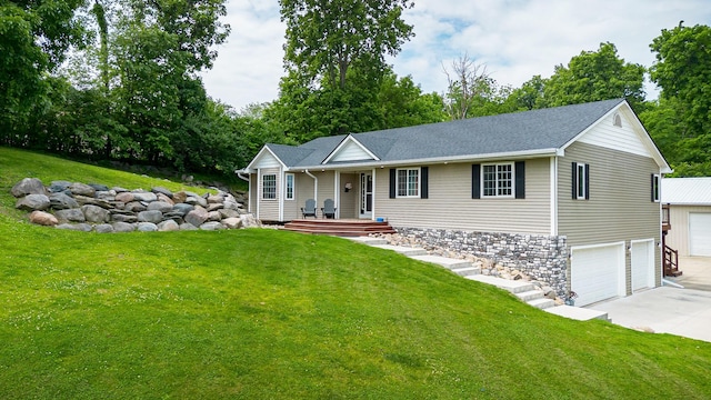 2626 SE 72nd St, Runnells, IA 50237 - ranch-style house with driveway and a front lawn