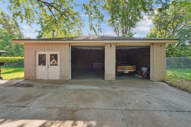 2515 Glenbrook Dr, Des Moines, IA 50316 - view of detached garage