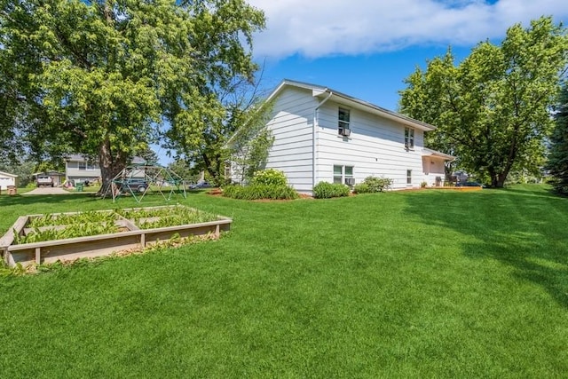 926 Casady Dr, Norwalk, IA 50211 - view of grassy yard