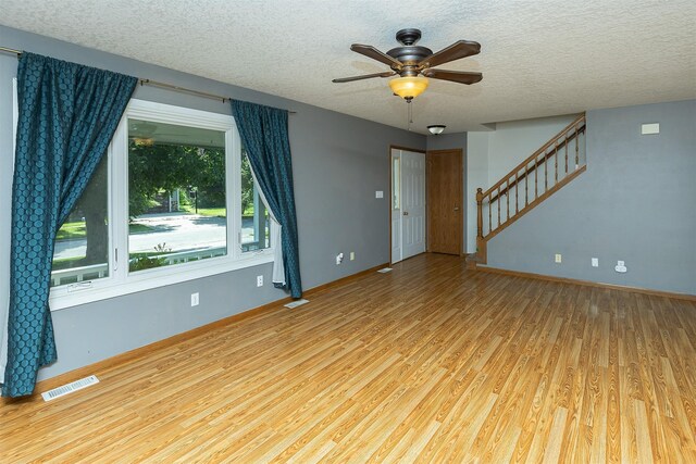555 NE Maple Ave, Earlham, IA 50072 - photo 10