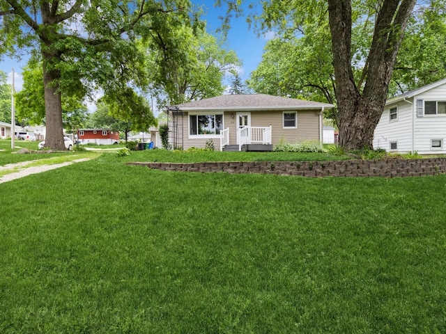 312 N J St, Indianola, IA 50125 - single story home featuring a front lawn