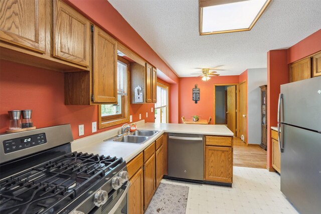 3185 Harbor Ave, Newton, IA 50208 - photo 8