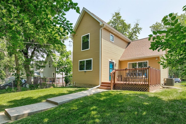 1334 E 13th St, Des Moines, IA 50316 - back of house with a wooden deck