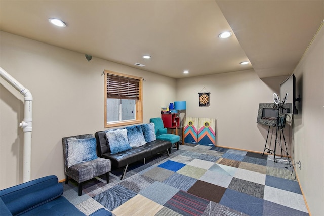 1334 E 13th St, Des Moines, IA 50316 - playroom with recessed lighting