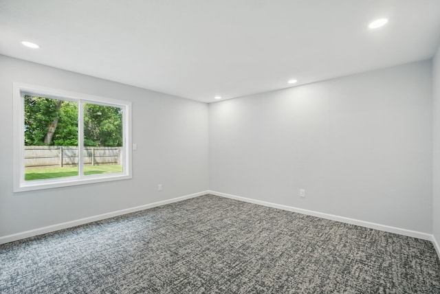 4510 89th St, Urbandale, IA 50322 - spare room featuring recessed lighting and carpet flooring
