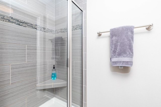 5477 S Prairie View Dr, West Des Moines, IA 50266 - full bathroom featuring a stall shower