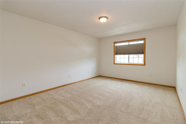 8610 Ep True Pkwy Unit 14002, West Des Moines, IA 50266 - unfurnished room with light colored carpet