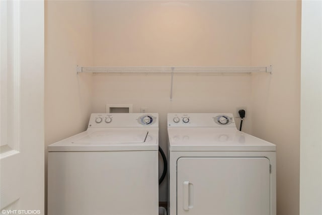 8610 Ep True Pkwy Unit 14002, West Des Moines, IA 50266 - laundry room with washer and dryer