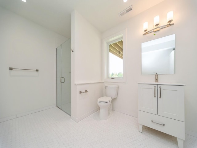 1863 Glen Oaks Dr, West Des Moines, IA 50266 - full bath featuring vanity and tiled shower