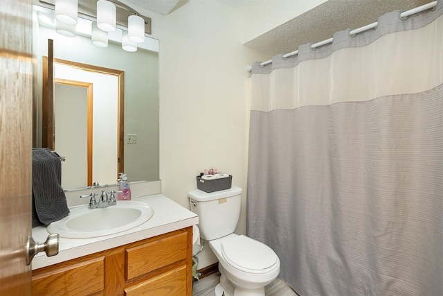 3719 SE 20th St, Des Moines, IA 50320 - full bathroom featuring vanity and a shower with shower curtain