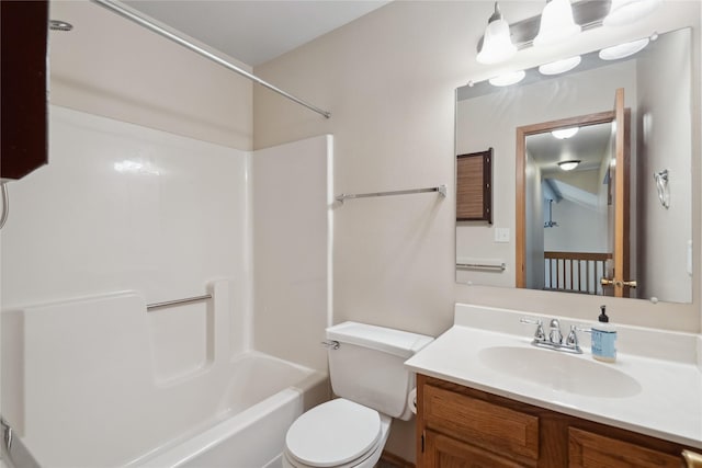 725 SE Peterson Dr, Ankeny, IA 50021 - full bath with vanity and  shower combination