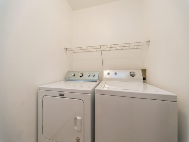 1155 NE 7th Ln, Ankeny, IA 50021 - washroom featuring separate washer and dryer