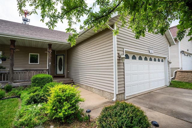 1422 SE Waywin Dr, Ankeny, IA 50021 - entrance to property featuring driveway and a garage