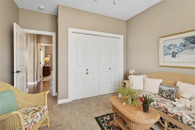 800 NE Badger Ln, Waukee, IA 50263 - living area with carpet and baseboards