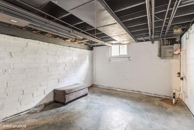 2417 Maryland Pike, Des Moines, IA 50310 - basement with electric panel