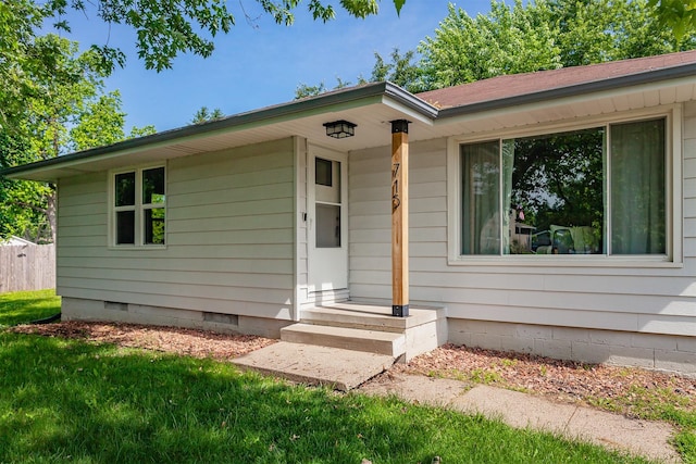 715 Maple St, Waukee, IA 50263 - view of front of property featuring crawl space and a front yard