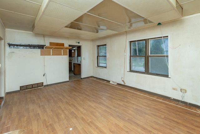 3120 Amherst St, Des Moines, IA 50313 - unfurnished room featuring wood finished floors and baseboards