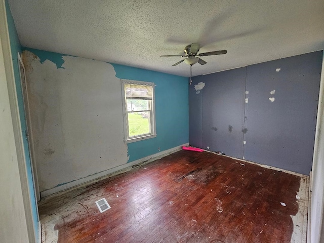 200 E Grace St, Osceola, IA 50213 - photo 6