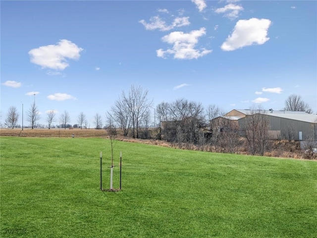 2005 E 1st Ave, Indianola, IA 50125 - view of green lawn