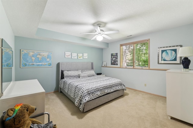 4210 Beaver Hills Dr, Des Moines, IA 50310 - bedroom with light colored carpet, a textured ceiling, and a ceiling fan