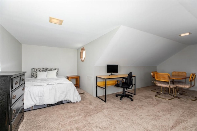 2325 61st St, Des Moines, IA 50322 - bedroom with carpet and lofted ceiling