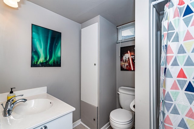 1621 Carroll Ave, Ames, IA 50010 - bathroom with vanity and a shower with shower curtain