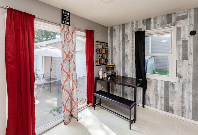 4505/4507 51st St, Des Moines, IA 50310 - detailed view of tile patterned floors