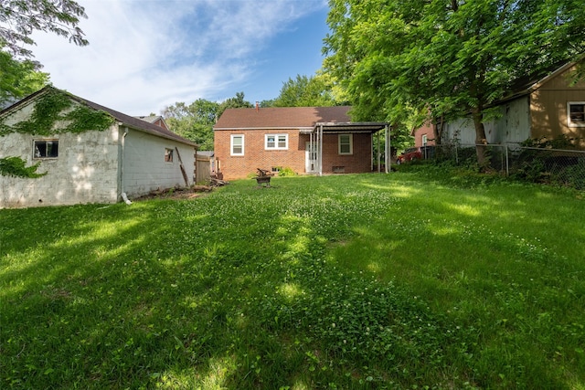 1329 63rd St, Des Moines, IA 50311 - view of yard