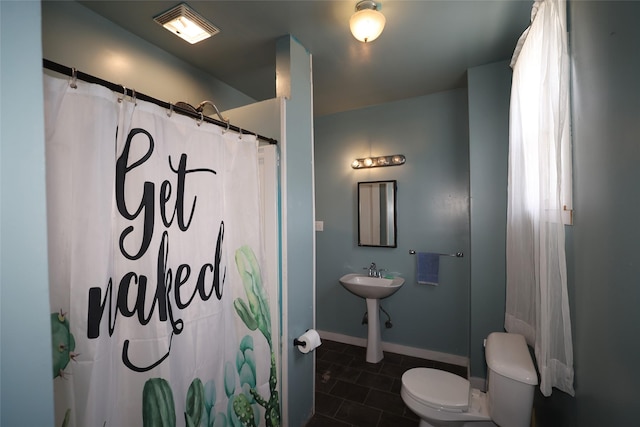615 11th St, Boone, IA 50036 - full bathroom featuring tile patterned floors and curtained shower