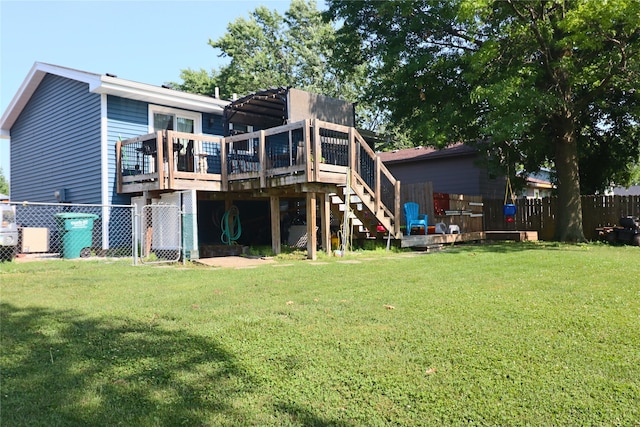 204 25th Ave SW, Altoona, IA 50009 - back of property with a deck and stairway