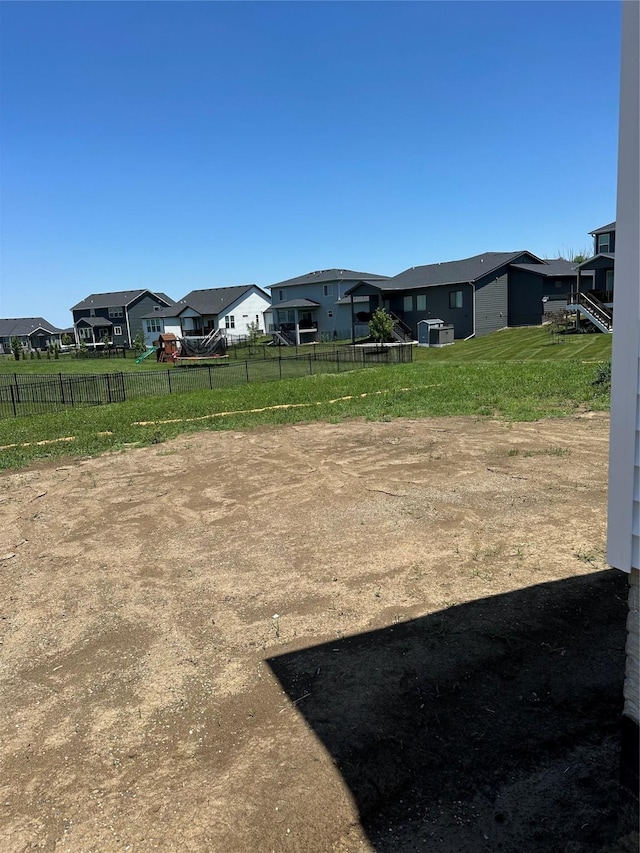711 W N Ave, Norwalk, IA 50211 - view of yard featuring a residential view
