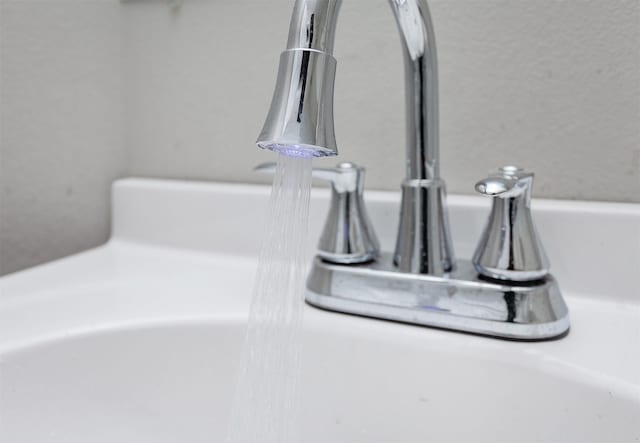 3308 Cambridge St, Des Moines, IA 50313 - bathroom view of a sink