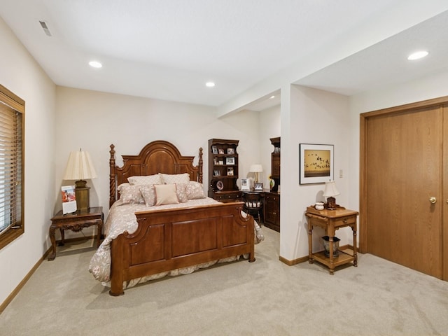501 S 33rd St, West Des Moines, IA 50265 - bedroom featuring light carpet and recessed lighting
