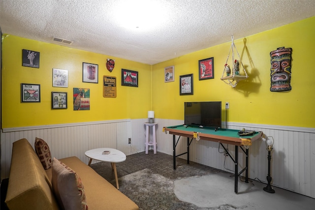 3913 Lawnwoods Dr, Des Moines, IA 50310 - office area with a textured ceiling and a wainscoted wall