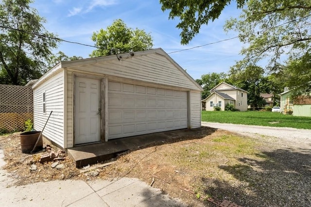 1236 York St, Des Moines, IA 50316 - view of detached garage