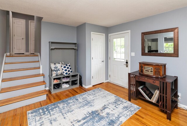 7721 Dellwood Dr, Urbandale, IA 50322 - photo 9