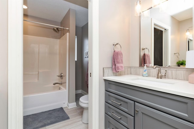 12602 Winston Ave, Urbandale, IA 50323 - full bathroom with vanity and  shower combination