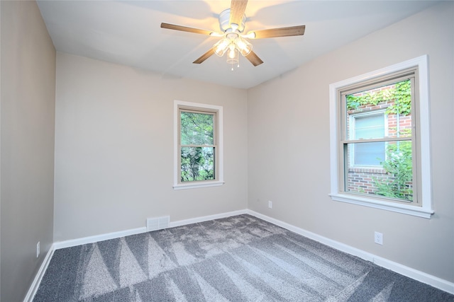 4008 Douglas Ave, Des Moines, IA 50310 - carpeted empty room featuring ceiling fan and baseboards