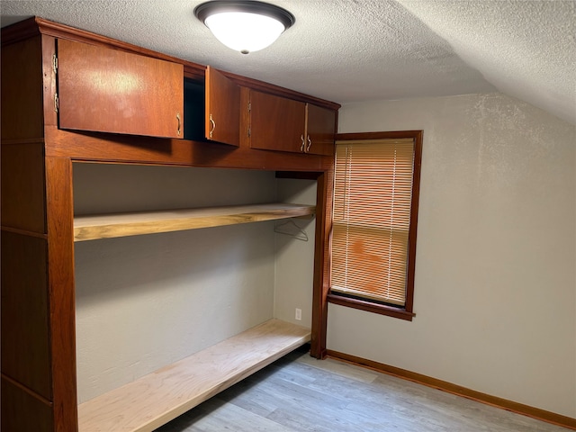 3206 62nd St, Des Moines, IA 50322 - view of closet