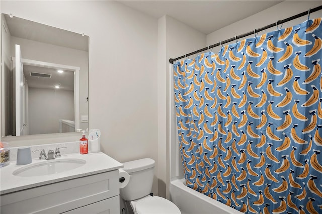 4410 NE Mongoose Ln, Ankeny, IA 50021 - full bath with vanity and shower / bath combo