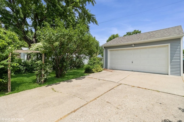 3709 Aurora Ave, Des Moines, IA 50310 - view of detached garage